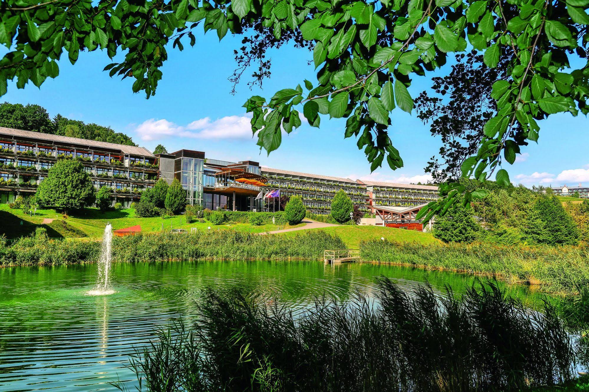 Das Sonnreich - Thermenhotel Loipersdorf Fürstenfeld Buitenkant foto